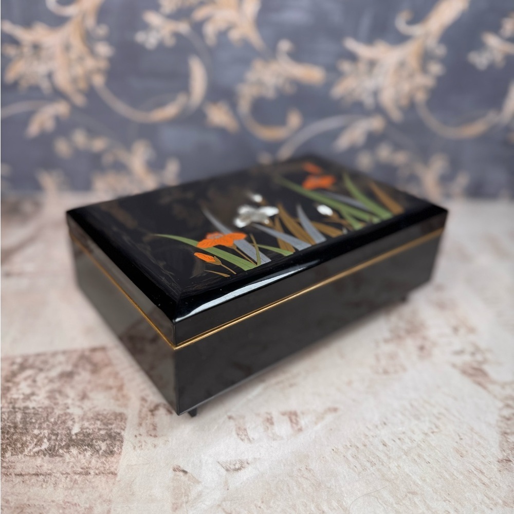 Vintage Black Lacquer Music Box Floral Inlay Jewelry Box Mirror Lid